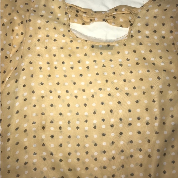 Pastel yellow business casual blouse - Picture 2 of 3